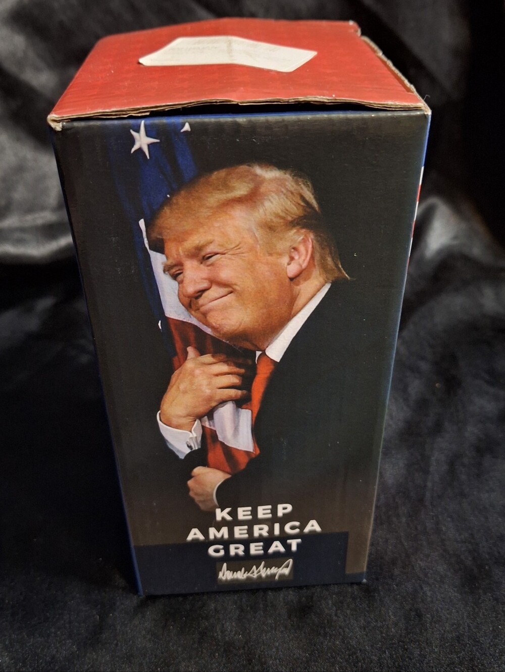 New Collectible Presidential Bobblehead~Donald J. Trump~Hand Painted - Picture 7 of 13